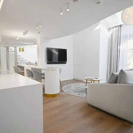 Air Conditioned 3city In Center By Renters Apartment Zoppot