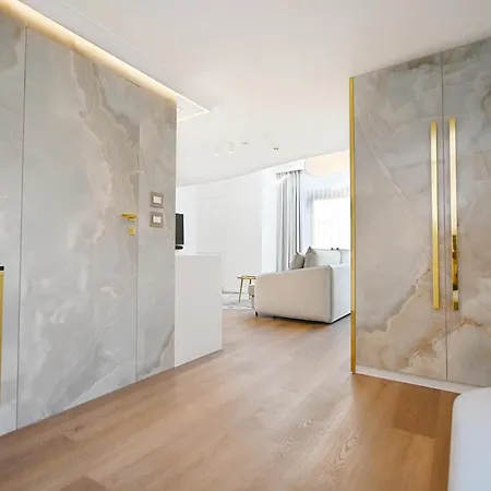 아파트 Air Conditioned 3city In Center By Renters